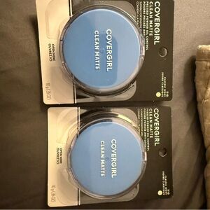 2 COVERGIRL Clean Matte Pressed Powder - Classic Ivory 510